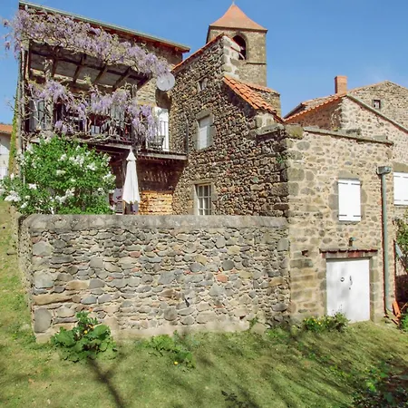 Holiday home 2 Bedroom Cozy In Blassac